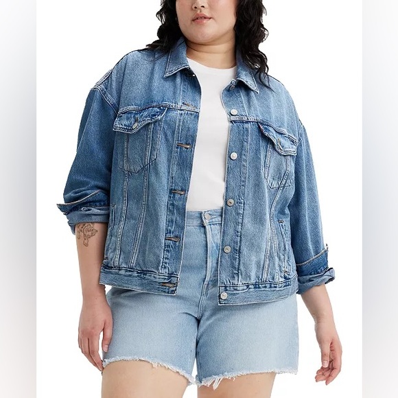 Levi's Original Trucker Denim Jacket in Medium Blue Jean Wash | Women’s Plus 2X - Picture 13 of 15